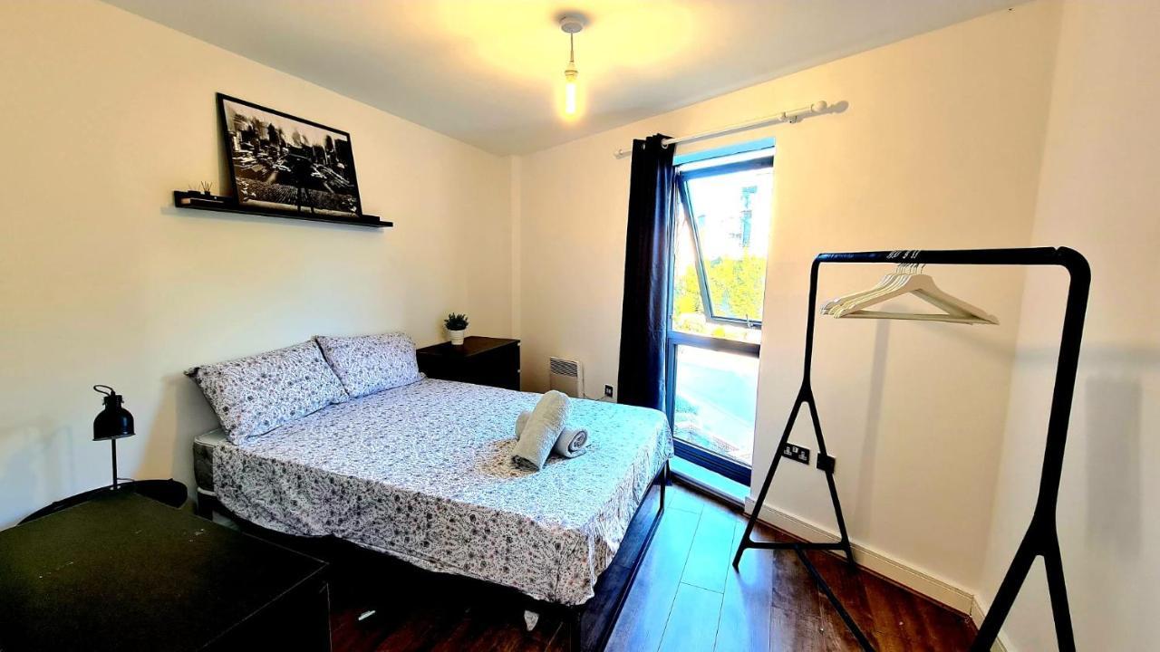Lovely 5 Sleeper Flat - Upper Clapton London Eksteriør billede