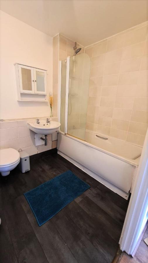 Lovely 5 Sleeper Flat - Upper Clapton London Eksteriør billede